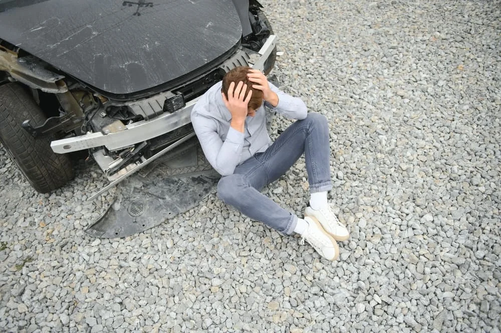 Man kept his hand on the head after serious car wreck